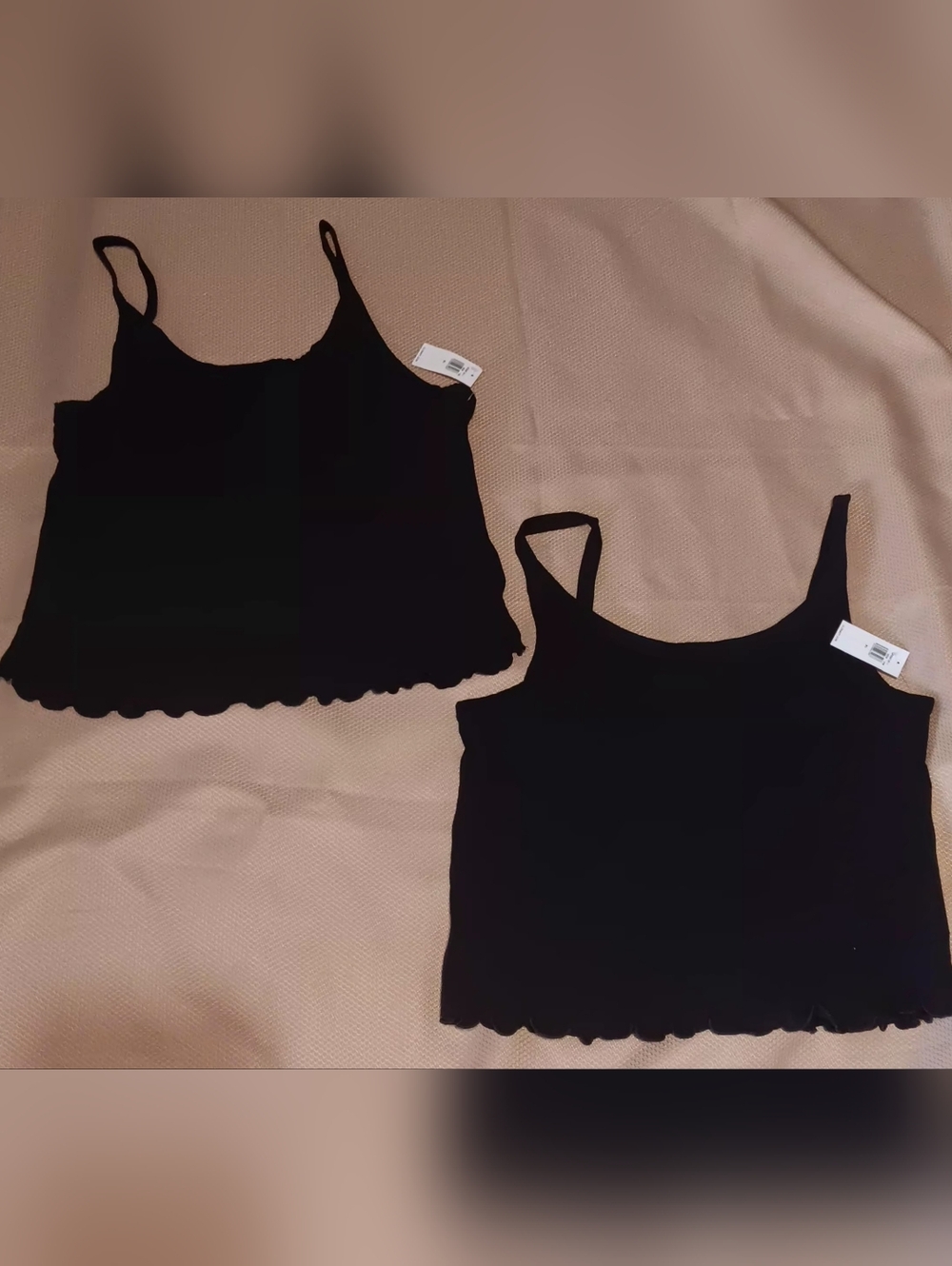 2 - OLD NAVY Fitted Cropped Lettuce Edge Rib Knit Tank Top XL Black Jack